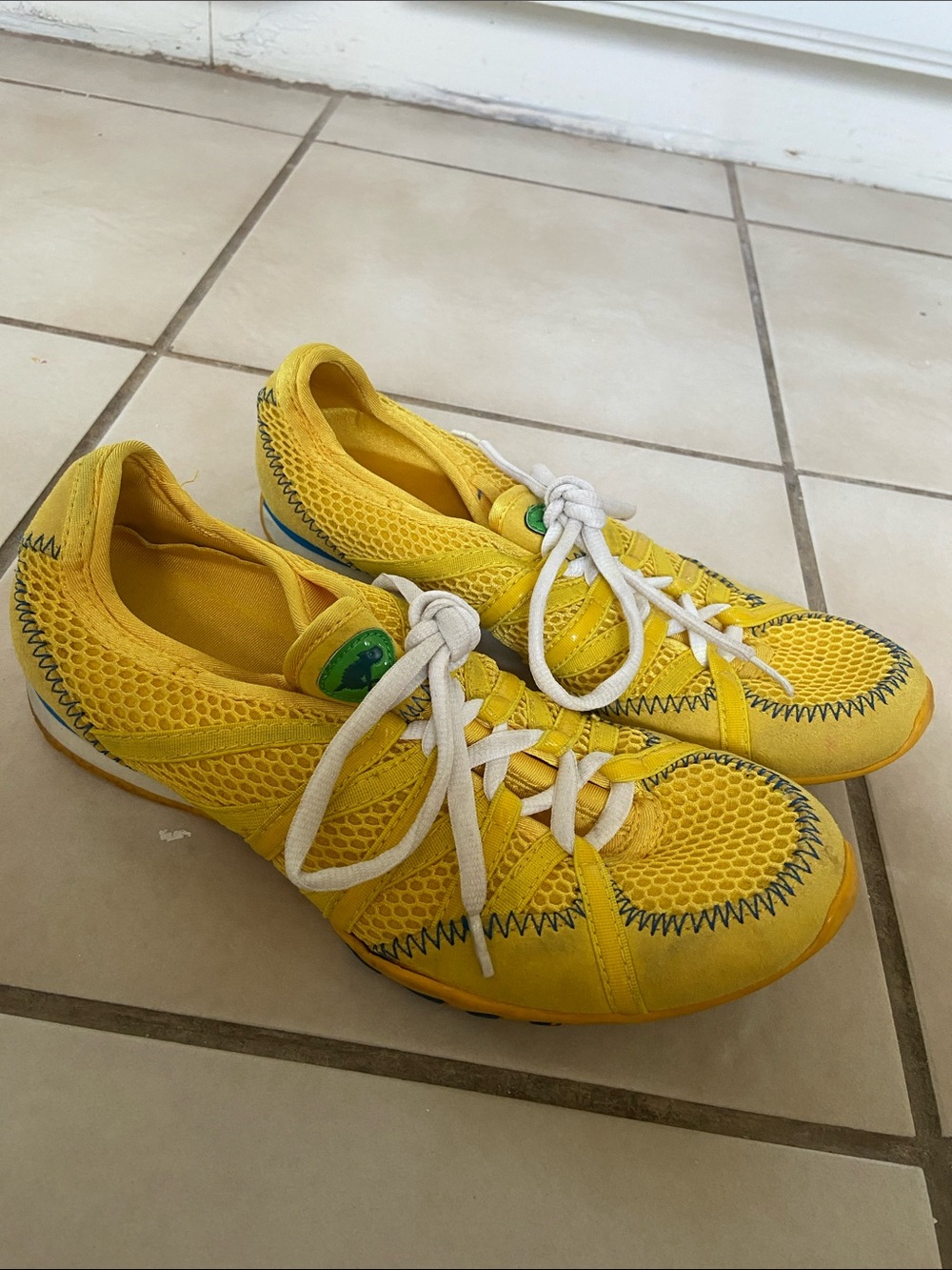 Rocket Dog Yellow and White Athletic Lace-Up Sneakers